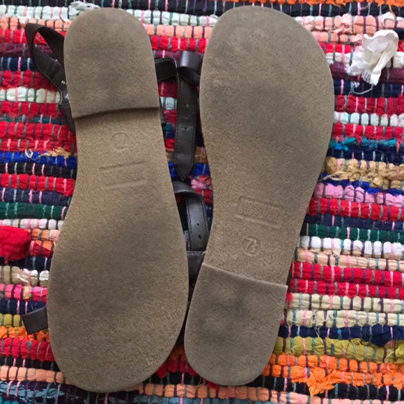 Mossimo sandals - Picture 3 of 3